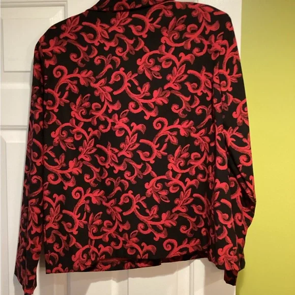 Blazer - Picture 3 of 5